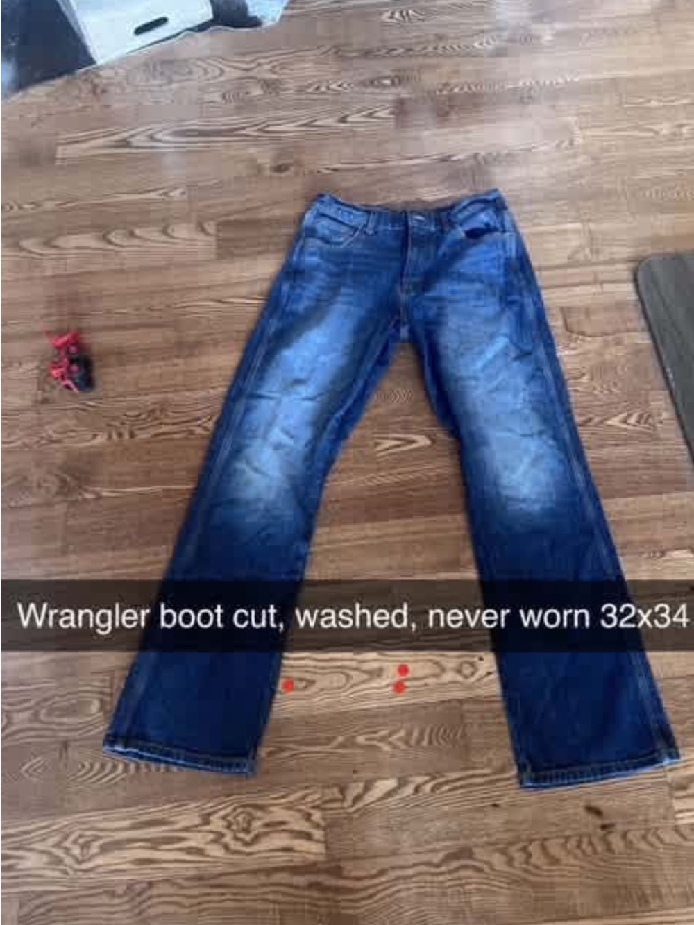 Wrangler Men’s Washed Blue Bootcut Jeans